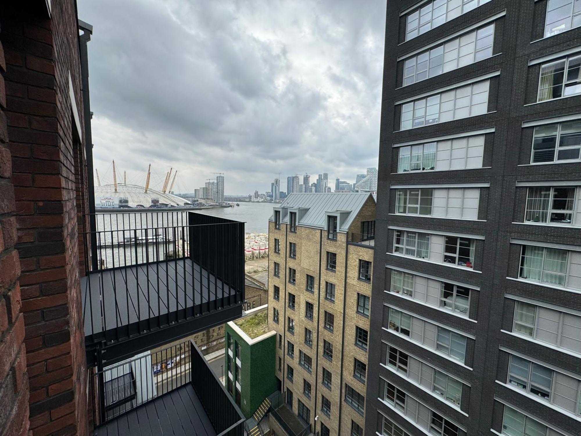 London Luxury Flat With Balcony, River View, O2 Arena, Excel, Canary Wharf, Station Διαμέρισμα Εξωτερικό φωτογραφία